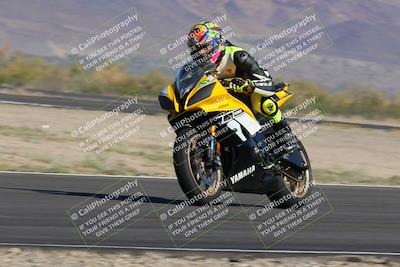 media/Nov-06-2022-SoCal Trackdays (Sun) [[208d2ccc26]]/Turn 14 (930am)/